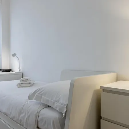 Cortivo - Piola 8 - Metro Apartman Milánó